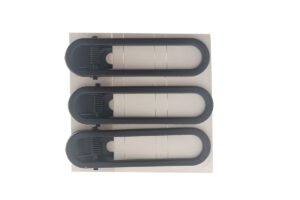 Becco acrilico nero cm. 6 blister pz. 3