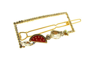 Fermaglio con rettangolare strass e fragola cm. 6,3