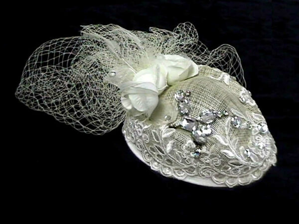 Cappellino cerimonia con cristalli