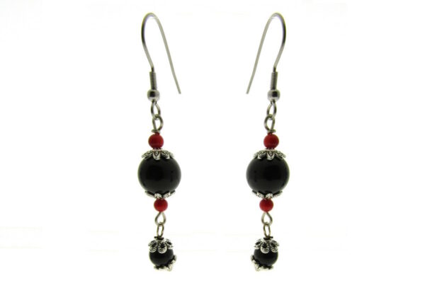 Orecchino pendente con pietre nere mm.10+ mm.6, gancio in acciaio, lunghezza cm. 5,5