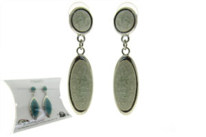 Orecchino goccia metallo con stampe etniche
