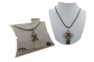 Collana cord. croce madreperla