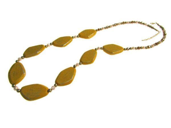 Collana con figure geometriche legno