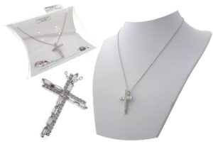 Catenina acciaio con ciondolo croce strass e baguette cristallo