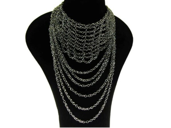 Collana lunga catene multifilo
