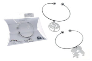 Bracciale filo acciaio rigido mm. 2 con ciondolo