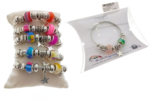 Bracciale acciaio autoavvolgente con ciondoli vari e inserti metallo e vetro