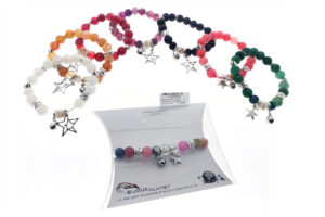 Bracciale elast. pietre colorate con sonaglio e ciondolo stella