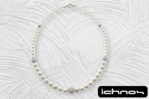 Collana perle degradè con 5 sfere acciaio con zirconi e chiusura acciaio