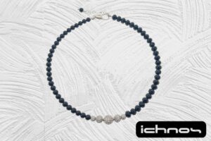 Collana assimetrica cristallo e onice nero con centrale sfere zirconi e chiusura acciaio