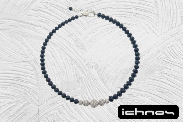 Collana assimetrica cristallo e onice nero con centrale sfere zirconi e chiusura acciaio