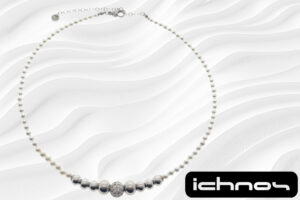 Collana perle mm. 4 con centrale sfere acciaio e pallina con zirconi