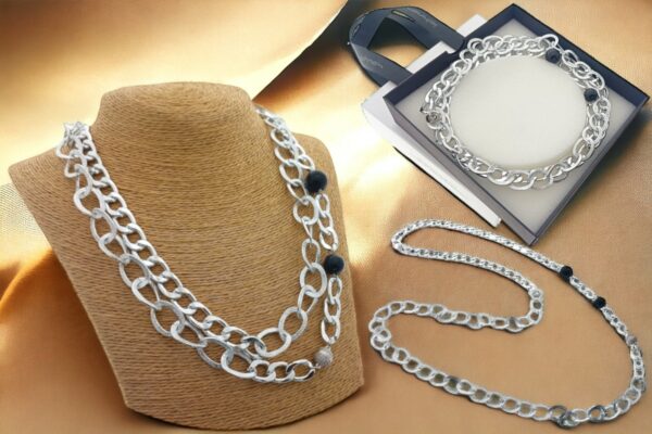 Collana lunga 2 maglie alluminio argento con pietre e sfera strass