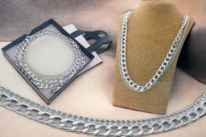 Collana lunga 2 maglie alluminio argentato