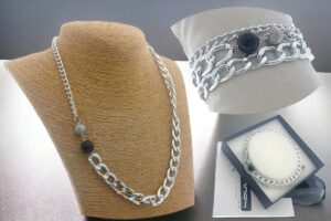 Collana-bracciale catena alluminio degrade con pietra e chiusura calamita strass